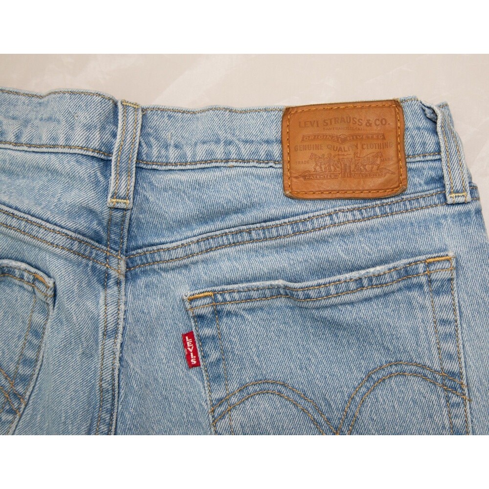 Levi’s Wedgie Fit Women’s Jeans Size 27 Light Wash High Rise Button Fly Denim